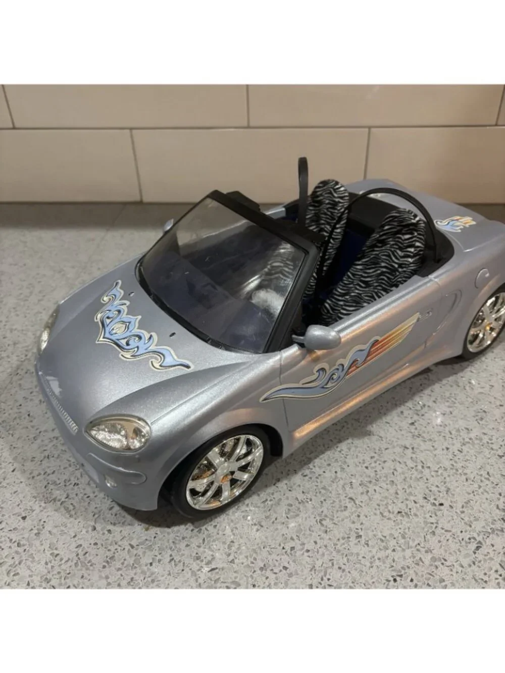 Vintage Mattel My Scene 2004 Masquerade Madness  Silver Convertible Car Barbie